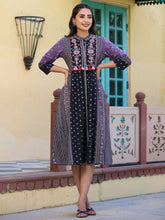 Women'S Lavender Printed Embroidered Flared Dress